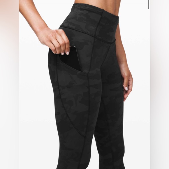Lululemon Womens Size 2 Fast Free Tight II 25" Non-Reflective Nulux Gray Camo - Picture 4 of 16